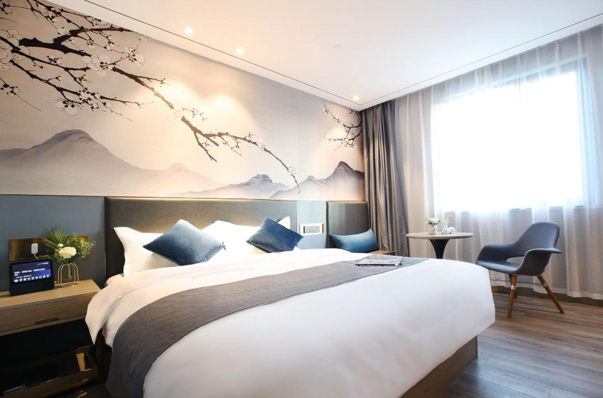 Hotel Weiting Jing'an Temple Nanjing West Road Subway Station Branch Shanghai